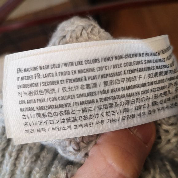 Abercrombie & Fitch classic gray vneck cardigan - Picture 8 of 11